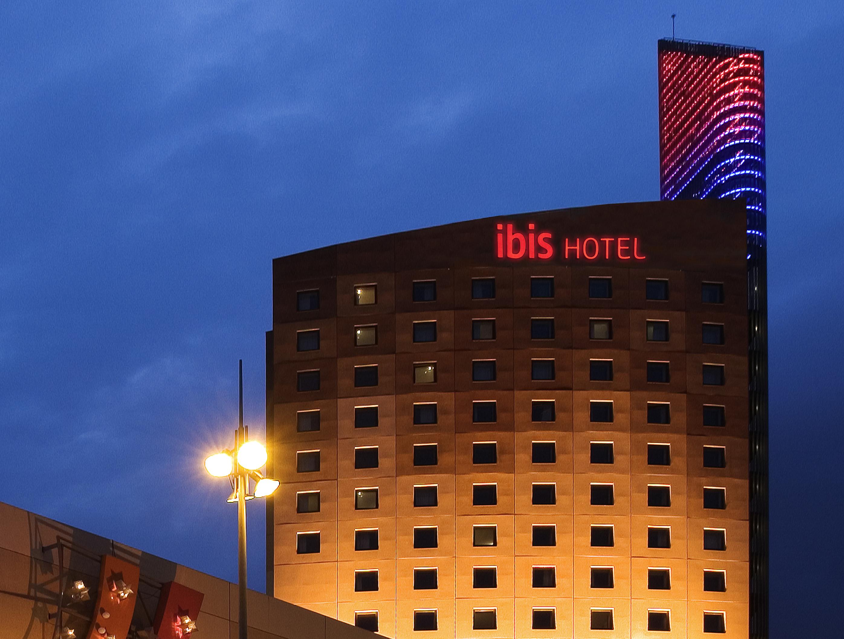 מלון Ibis Barcelona Meridiana מראה חיצוני תמונה